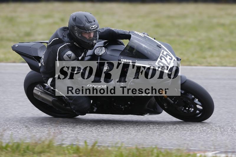 /Archiv-2024/13 22.04.2024 Plüss Moto Sport ADR/Freies Fahren/925